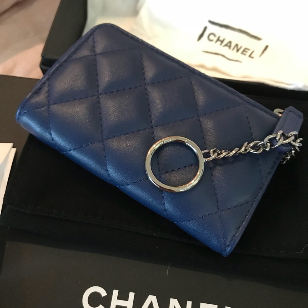 💙Chanel Cles💙✋🏼Sold - Picture 2 of 8